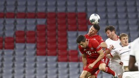 FOTO: Munchen Susah Payah ke Final Piala Jerman