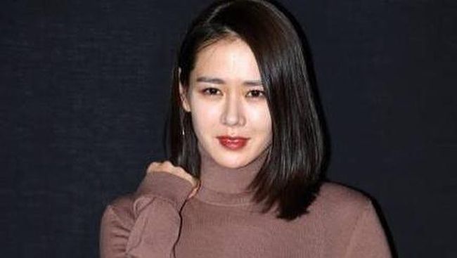 Son Ye Jin Bongkar Alasan Setuju Debut Hollywood Di Film Cross