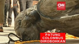 VIDEO: Pengunjuk Rasa Robohkan Patung Christoper Colombus