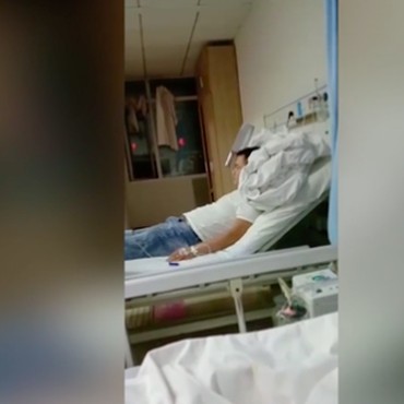 Ngilu, Pria Tionghoa Masuk IGD dengan Pisau Daging Tertancap di Kepala