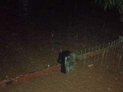 Banjir Setinggi 3 Meter Rendam Permukiman di Bantaeng, 4 Rumah Hanyut