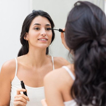 Begini Tips Make Up Ala Pramugari yang Cantik dan Superkilat