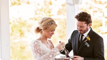 7 Tahun Menikah, Kelly Clarkson Tak Menyangka Akan Bercerai