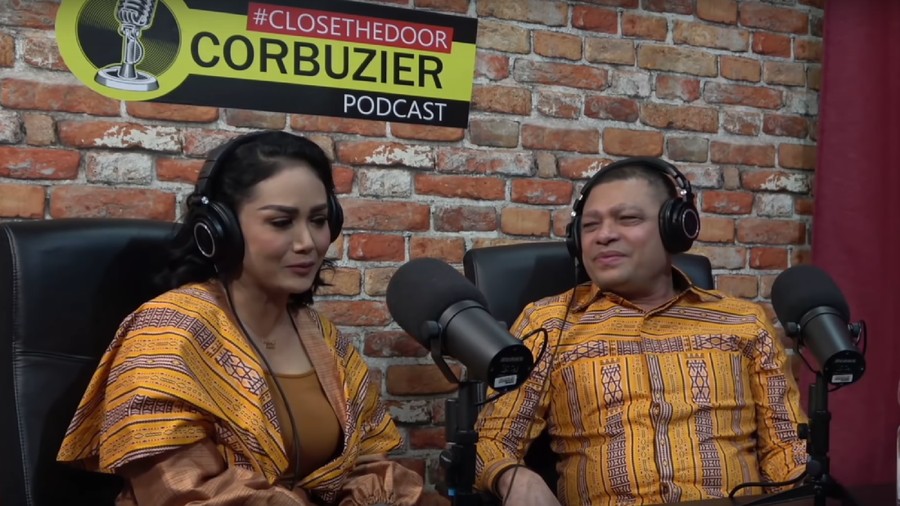 Krisdayanti dan Raul Lemos