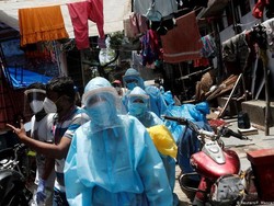 Longgarkan Lockdown, Infeksi Virus Corona India Melonjak Tajam