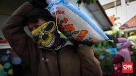 Daftar Bansos Tahun Ini yang Siap Ditambah Jokowi