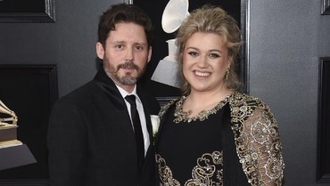 img-title Kelly Clarkson Gugat Cerai, Suami Minta Uang Rp6 Miliar Per Bulan