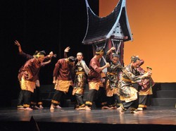 Sajian Akar Budaya Melayu Mak Jogi Diputar Streaming