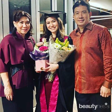 Potret Manis Laurencia Averina, Anak Susi Susanti yang Jarang Terekspos