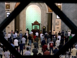 Warga Jabar Diminta Salat Gaib untuk Eril, Simak Tata Caranya