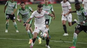 FOTO: La Liga Spanyol Kembali, Sevilla Menang Derby