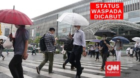 VIDEO: Gubernur Tokyo Cabut Status Waspada Covid-19
