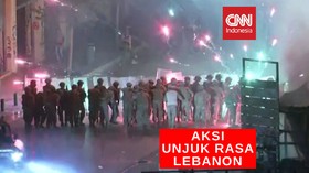 VIDEO: Unjuk Rasa Berimbas Aksi Pembakaran