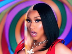 Penjualan Crocs Meningkat 3.000% Setelah Dipakai Nicki Minaj Seperti Ini