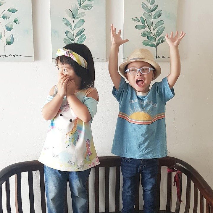 <p>Tatjana berstatus Kakak, sedangkan Bima adalah adiknya, Bunda. Keduanya pun sering menunjukan ekspresi yang menggemaskan kalau dipotret. (Foto: Instagram @cynthia-lamusu)</p>