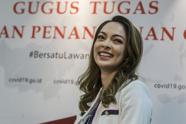 Reisa Broto Asmoro Anggota Tim Komunikasi Publik Gugus Tugas Percepatan Penanganan COVID-19 Reisa Broto Asmoro di Gedung Graha BNPB, Jakarta, Jumat (12/6/2020). ANTARA FOTO/Galih Pradipta/wsj.