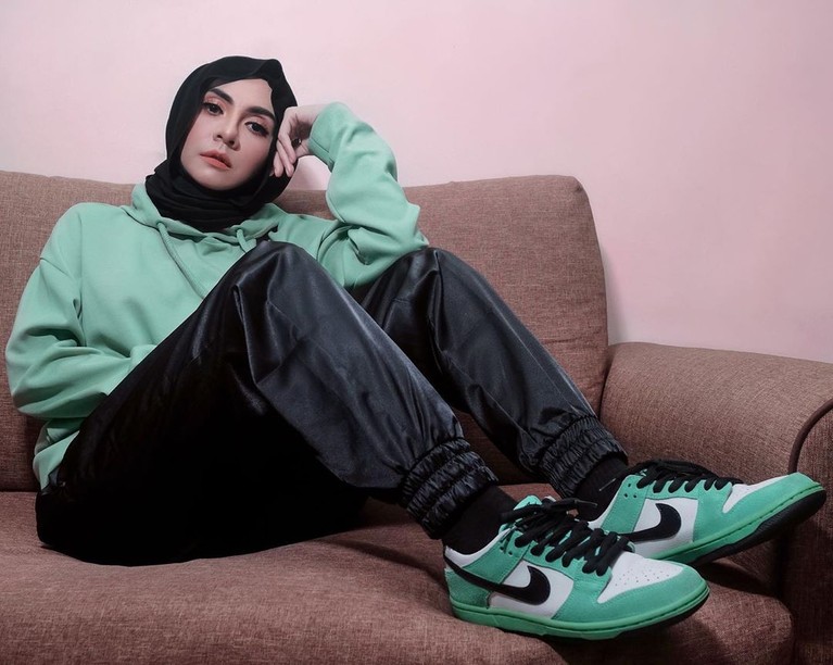 Zizi Kirana