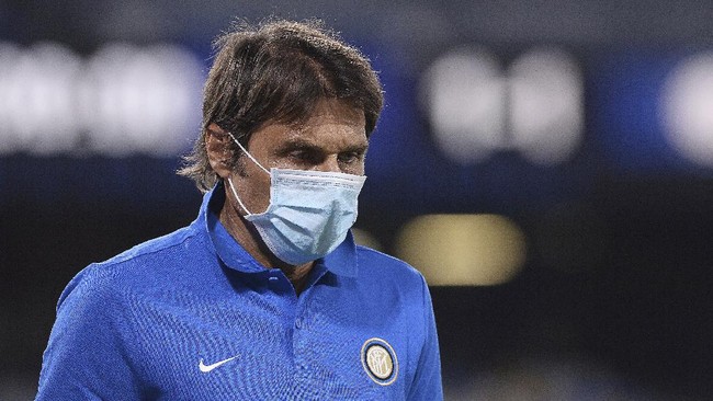 Antonio Conte resmi meninggalkan Inter Milan dan Simone Inzaghi akan menggantikannya.