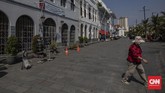 Museum Di Jakarta Dibuka Kembali Pengunjung beraktivitas saat mengunjungi Museum Wayang di Kawasan Kota Tua, Jakarta, Minggu, 14 Juni 2020. Sejumlah museum kembali dibuka untuk umum dalam masa Pembatasan Sosial Berskala Besar (PSBB) transisi fase pertama di Jakarta hingga 14 Juni 2020 dengan menerapkan protokol kesehatan bagi pengunjung. CNN Indonesia/Bisma Septalisma