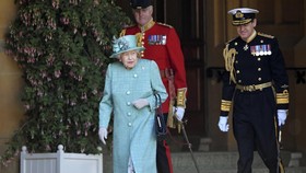 Pendapatan Ratu Elizabeth II Anjlok karena Lockdown Corona