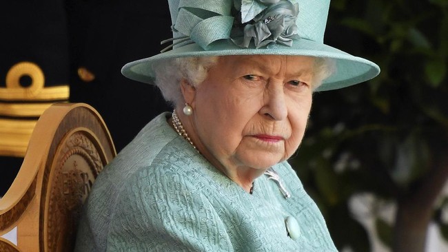 Istana Buckingham merilis 30 nama bangsawan dan keluarga kerajaan yang akan menghadiri proses pemakaman Pangeran Philip, Sabtu (17/4). Berikut daftarnya.