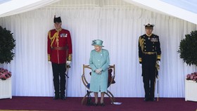Ratu Elizabeth Buka Lowongan ART, Gaji Awal Rp367 Juta