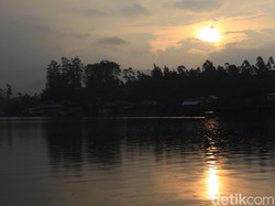 Berwisata ke Bandung Selatan: Nikmati Senja di Situ Cileunca
