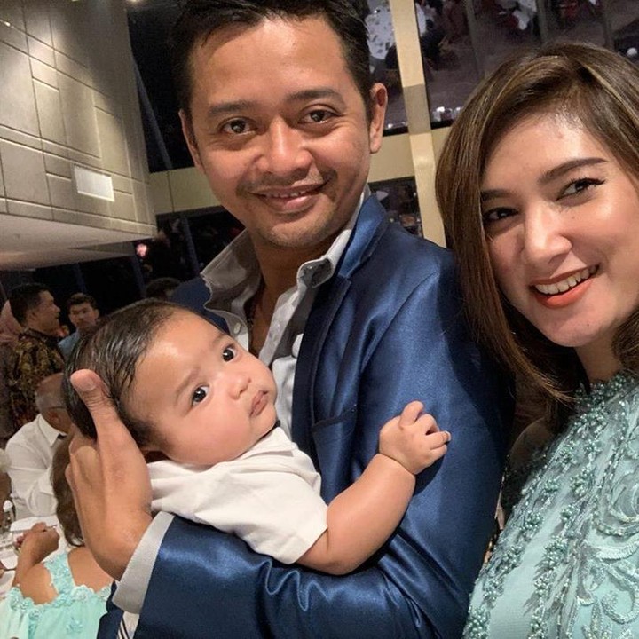 <p>Beberapa tahun lalu, nama Briptu Eka Frestya sempat viral saat ia kerap membaca acara pantauan lalu lintas NTMC Polda Metro Jaya. (Foto: Instagram @e_frestya)</p>