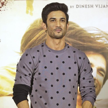 Artis India Sushant Singh Rajput Ditemukan Bunuh Diri di Rumah