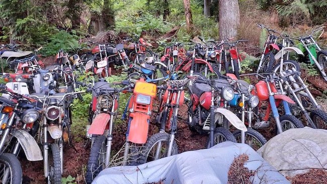 Kuburan motor klasik Jepang dijual di internet.
