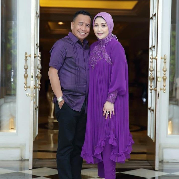 <p>Kita doakan semoga Miing Bagito dan istrinya, Limas selalu diberi kesehatan ya. (Foto: Instagram @lisma_gumelar)</p>