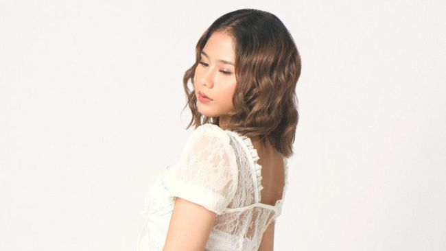 album debut nadin amizah diputar 5 juta kali dalam 2 pekan album debut nadin amizah diputar 5 juta kali dalam 2 pekan