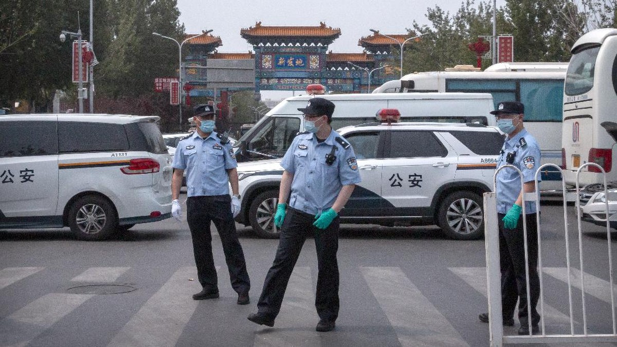 FOTO: China Diteror Virus Corona Gelombang Kedua