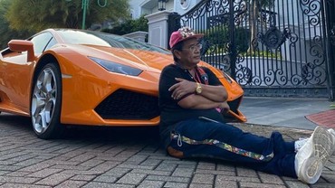 img-title Ingin Hidup Ratusan Tahun, Hotman Paris Bikin Netizen Heboh