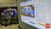Pensi Virtual di SMAN 8 Pembawa acara membawakan acara pentas seni secara virtual di SMAN 8 Jakarta, Selasa, 16 Juni 2020. Sekolah Menengah Atas se DKI Jakarta baik negeri maupun swasta mengadakan pentas seni secara virtual untuk mengisi kegiatan para siswa selama di rumah saja. CNN Indonesia/Adhi Wicaksono