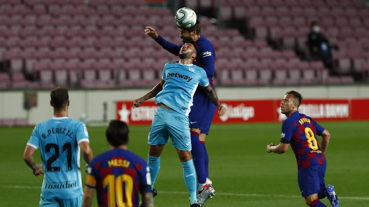 FOTO: Messi Cetak Gol, Barcelona Menjauh dari Madrid