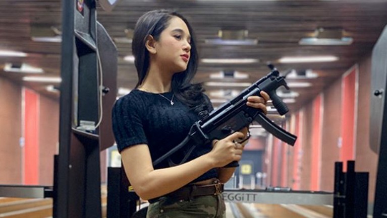 Hana Hanifah Hana Hanifah