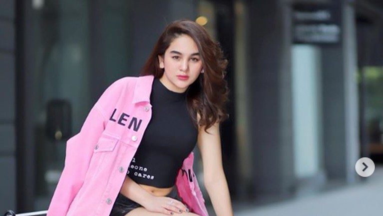 Hana Hanifah Hana Hanifah