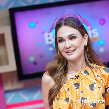 Luna Maya Jerit-jerit Nyatakan Cinta di Atas Gunung, Pacar Baru?