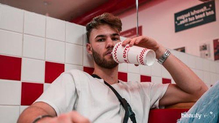 Masa New Normal Dimulai, Begini Cara Aman Makan di Restoran