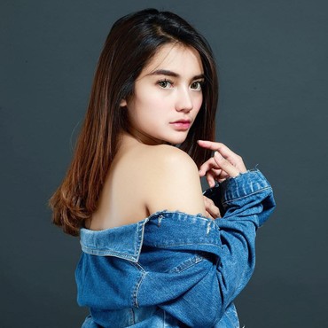 6 Foto Seksi Nabilla Aprillya, Mantan Atta Halilintar yang Ngaku Dianiaya