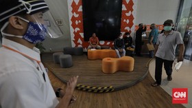FOTO: Mal Pelayanan Publik Kembali Dibuka untuk Warga Jakarta