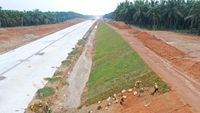 progres-proyek-tol-kuala-tanjung-parapat_169.jpeg