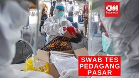 VIDEO: Ratusan Pedagang Ikuti Tes Swab, Hasilnya 3 Hari Lagi