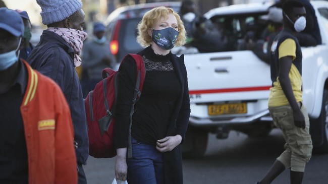 FOTO: Kala Kaum Albino Zimbabwe Mencari Kesetaraan