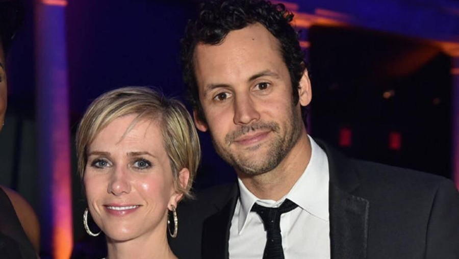 Avi Rothman dan Kristen Wiig