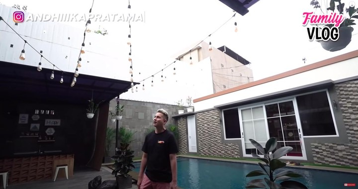 7 Potret Isi Rumah Mewah Ussy dan Andhika yang Baru 7 Potret Isi Rumah Mewah Ussy dan Andhika yang Baru