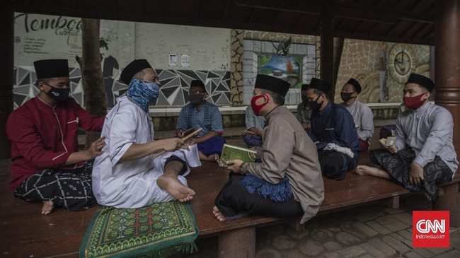 Pemda DIY menegaskan tidak akan melonggarkan aturan larangan mudik sepanjang 6-17 Mei, sekalipun bagi para santri.