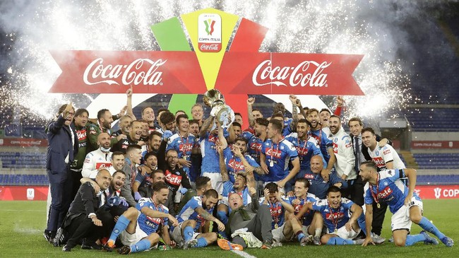 FOTO: Napoli Juara Coppa Italia