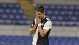 Ronaldo Mati Kutu Lawan Napoli di Final Coppa Italia